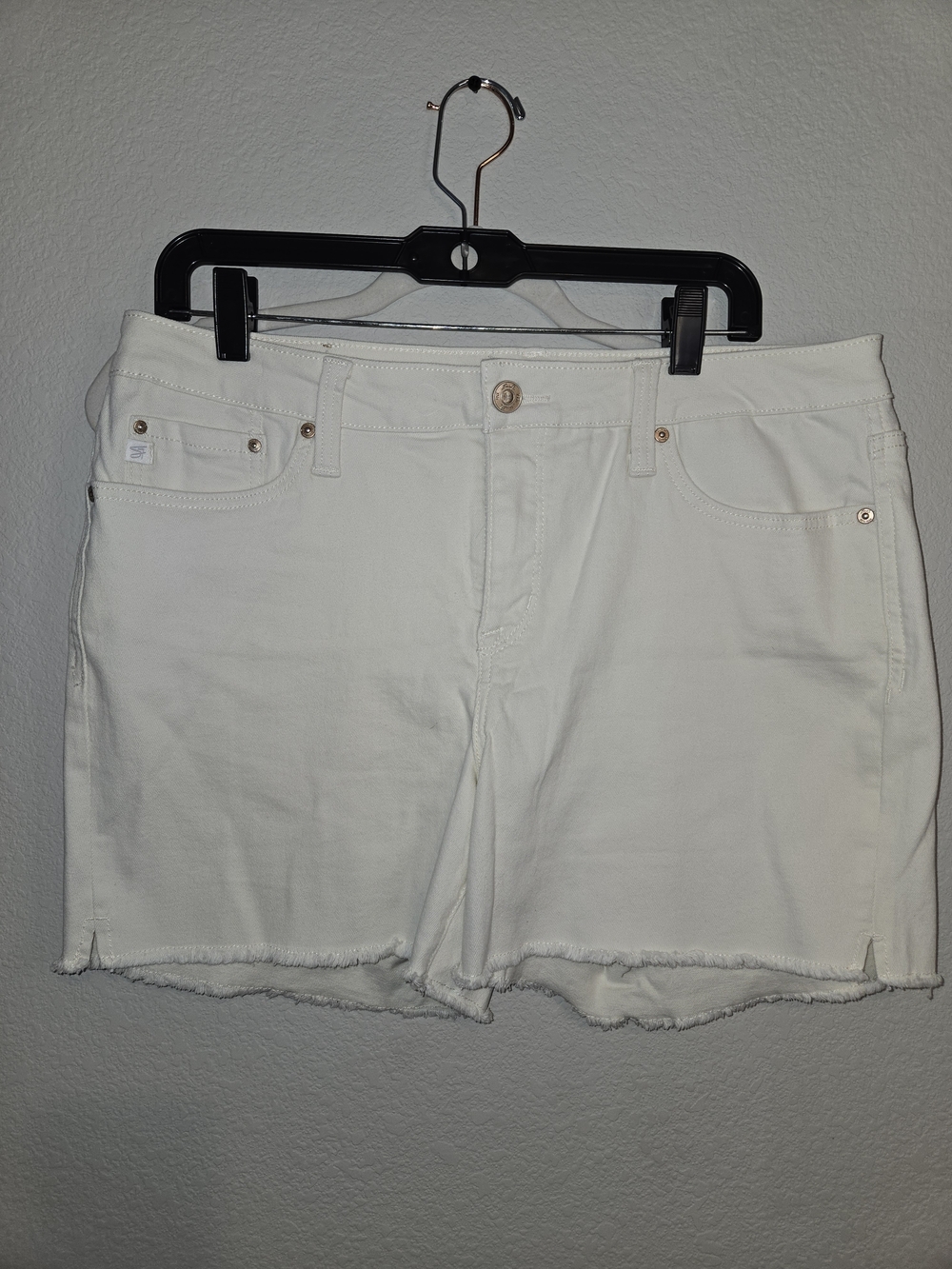 Seven7 White Frayed Hem Cotton Blend Denim Shorts